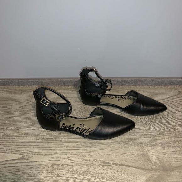 Point toe flats - Picture 3 of 6